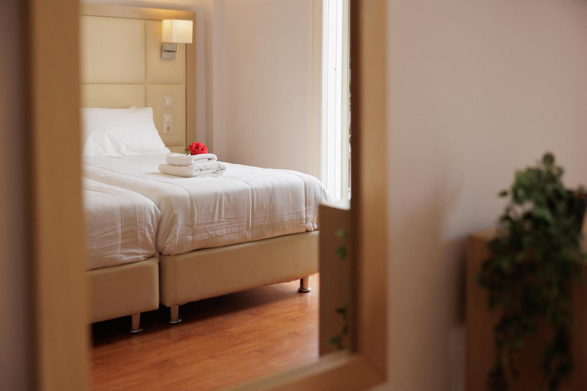 Santos Luxury Apartments Dassia  Cameră foto